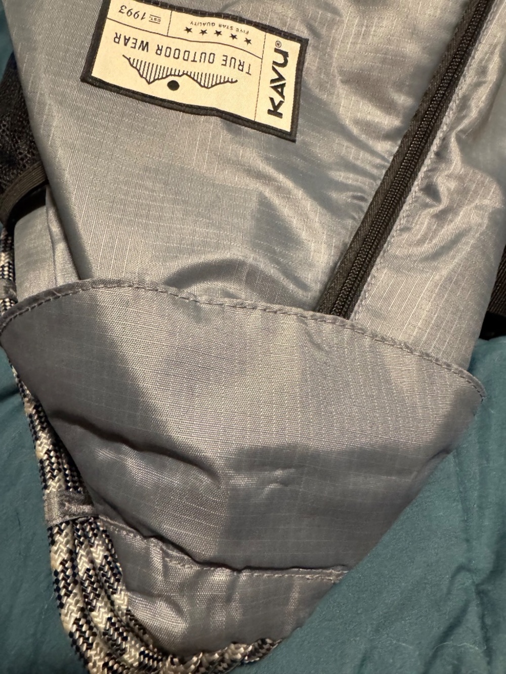 Kavu sling bag - Picture 8 of 9